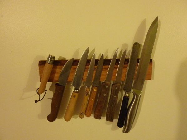 Porte couteaux mural, fixation invisible