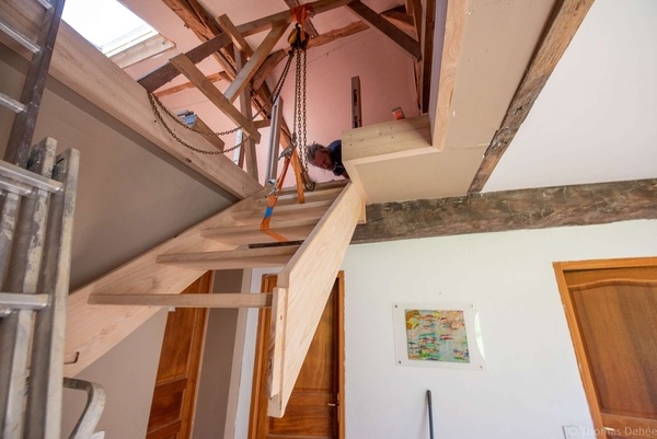 Escalier quart tournant châtaigner