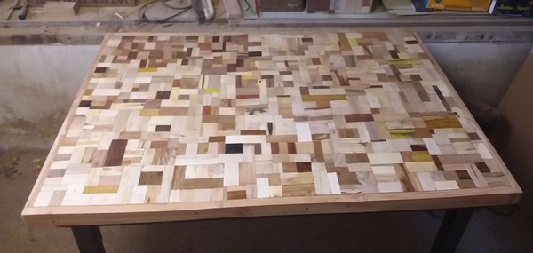 Dessus de table 602 échantillons pour 492 essences differentes