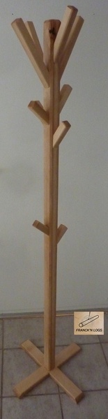 Porte-manteaux sur pied