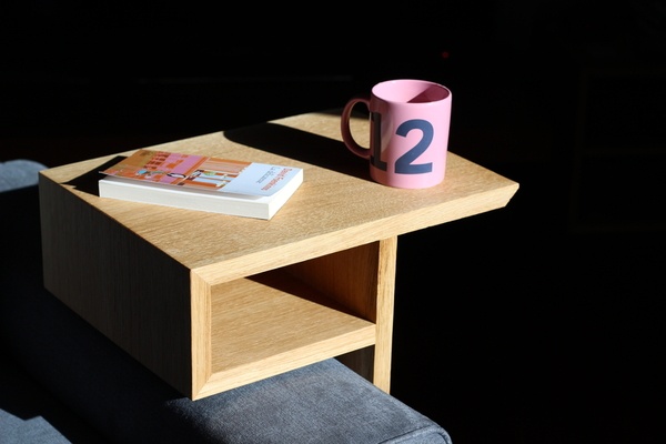 Table d'appoint pour canapé