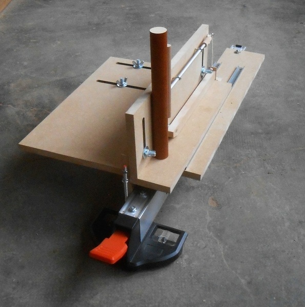 Poussoir intégré ultra-sécurisé pour scie sous table