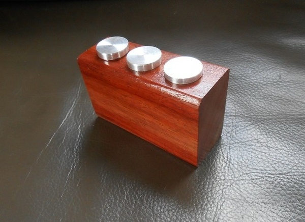 Petite boite en padouk