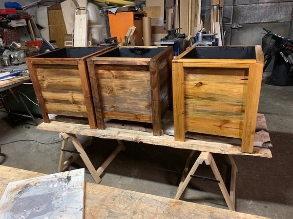 Grands bacs a fleurs