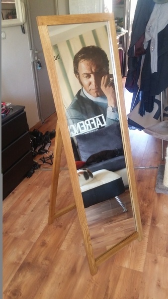 Miroir sur pied