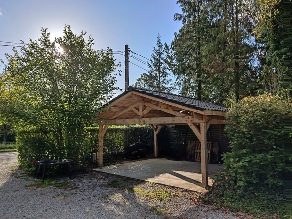 De l'arbre au carport