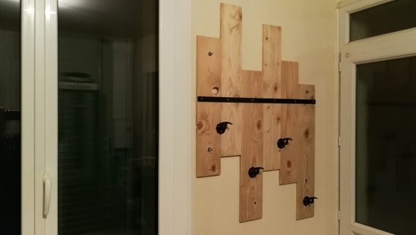 Porte manteaux mural bois et métal