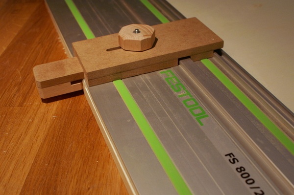 Butée de positionnement de rail de scie plongeante