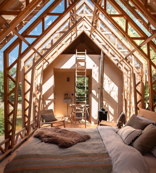 Anna Cabin, une maison en bois qui se déplie