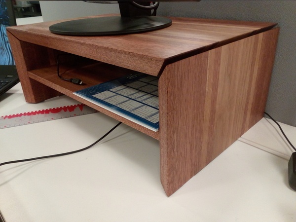 Rehausseur d'écran à plateau flotant