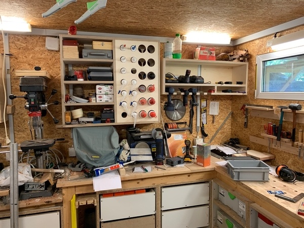 Support visseuse et rangement pour atelier