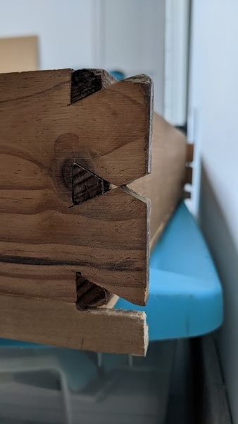 Queues d'arrondes atypiques