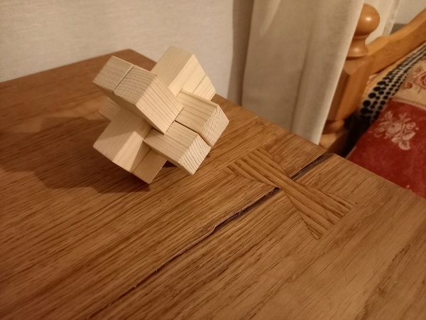 Casse-tête "la croix du charpentier"