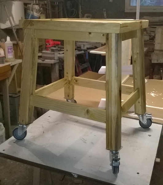 Piétement pour dégau