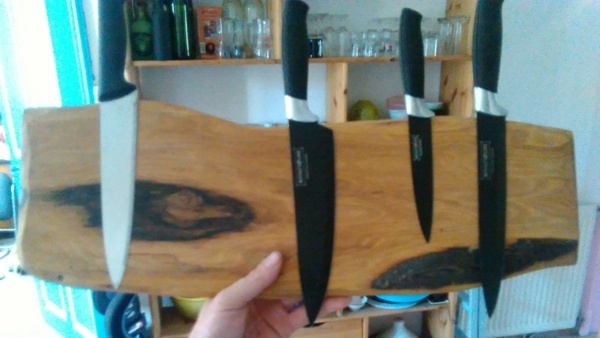 Porte couteaux magnétique