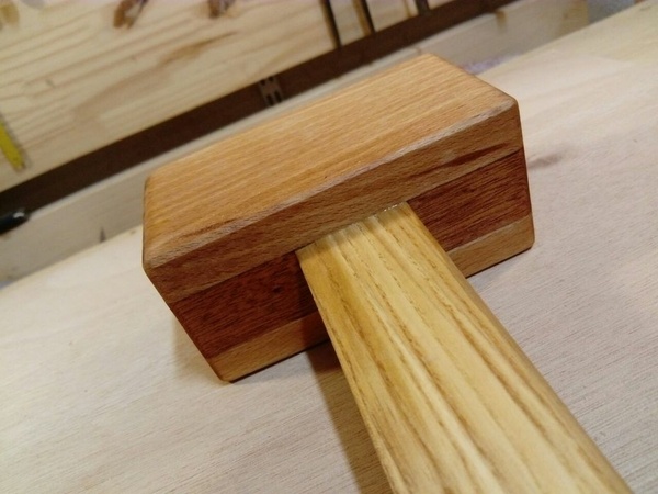 Maillet. Hêtre. Frêne. Sipo.