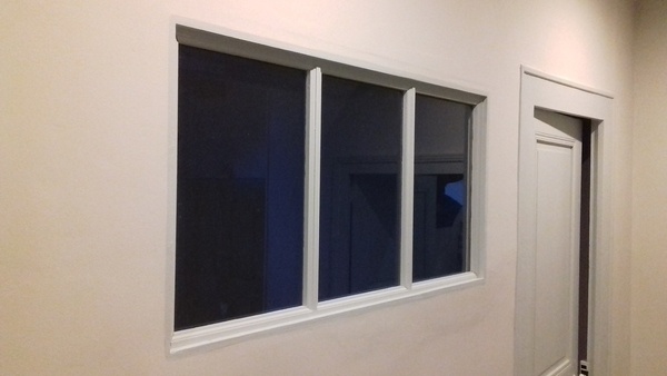 Fenêtre intérieure en sapin