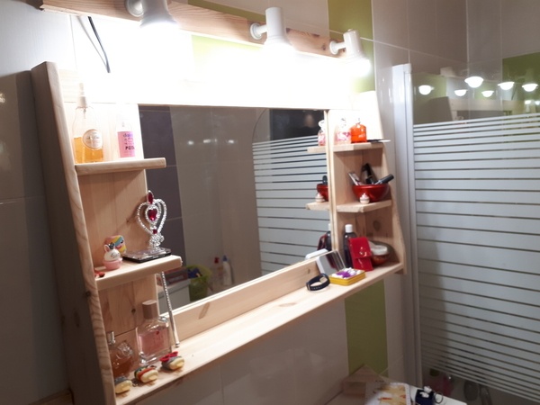 Miroir pour maquillage