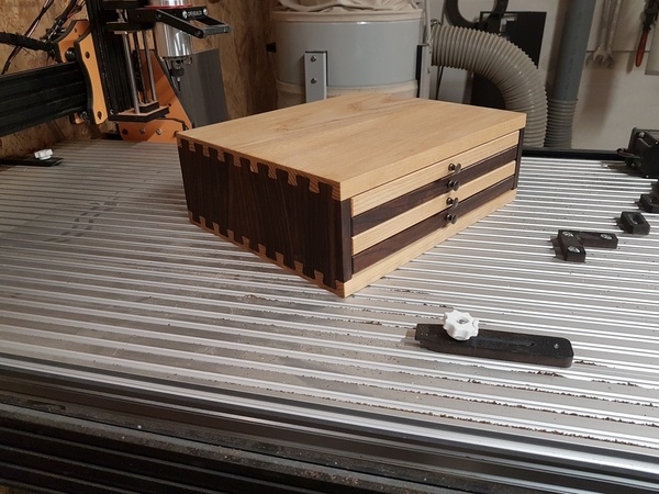 Medailler Noyer et Frêne.