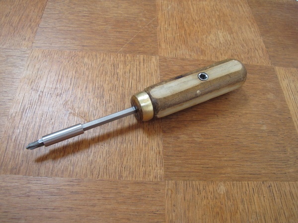 Tournevis porte embouts