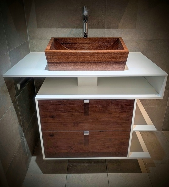 Meuble bain en contraste