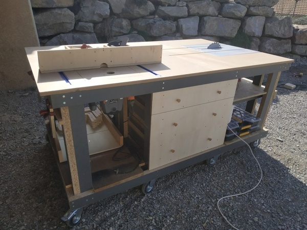 Établi roulant avec diverses options