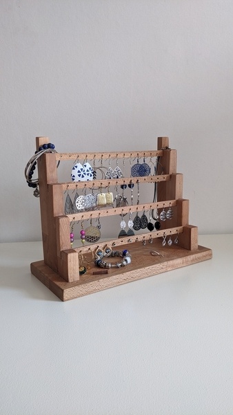 Porte boucle d'oreilles