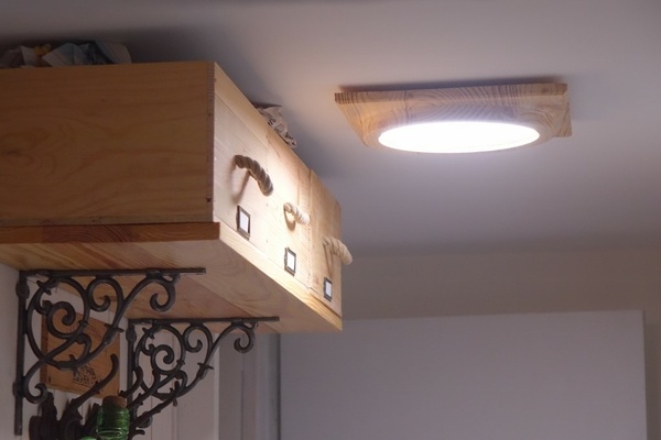 Plafonnier (ou l'utilisation de la fraise à congé pendant le confinement)