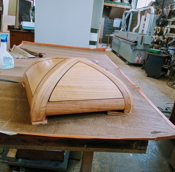 Introduction à l'arrêtier cintré