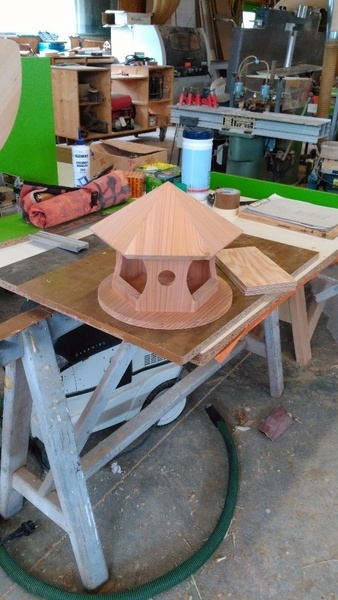 Mangeoire à oiseaux