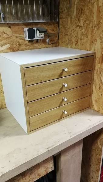 Casier de rangement visserie