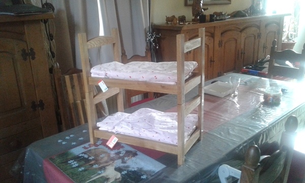 Lits superposés pour poupées