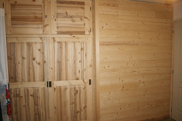 Armoire portes coulissantes