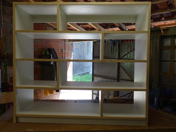 Un meuble à chaussure en mélaminé !