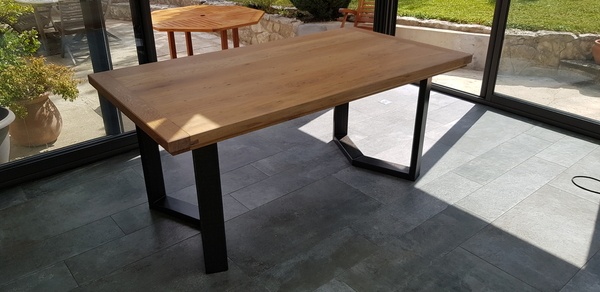 Modernisation d'une table de monastère