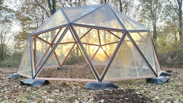 Dôme géodésique sans connecteur