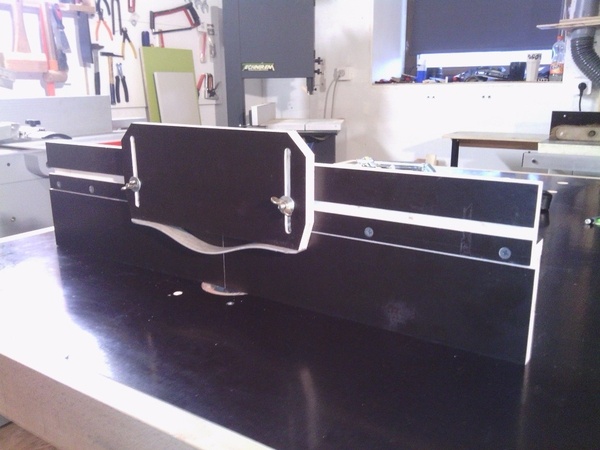 Guide défonceuse pour établi pliant