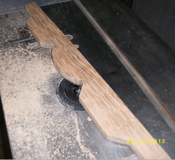 Petite console en chene massif pour tel/fax.