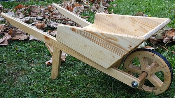 Brouette pour enfant  en triplis