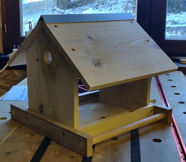 Mangeoire à oiseaux