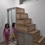 Escalier pour mezzanine aménagé avec penderie-placard-tiroirs-coffres