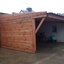 Carport avec façade bardée