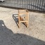 Tabouret avec une croix à dévers