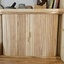 Meuble à rideaux bois