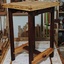Un petit tabouret. Maintenant, en bois